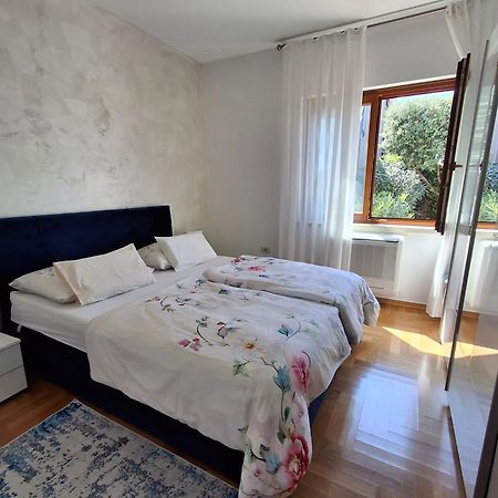 Apartments Leona Umag Exterior photo